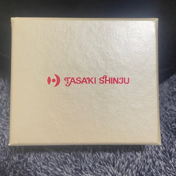 Tasaki Elegant Silver with Pearl Pendant Necklace - Picture 7 of 7